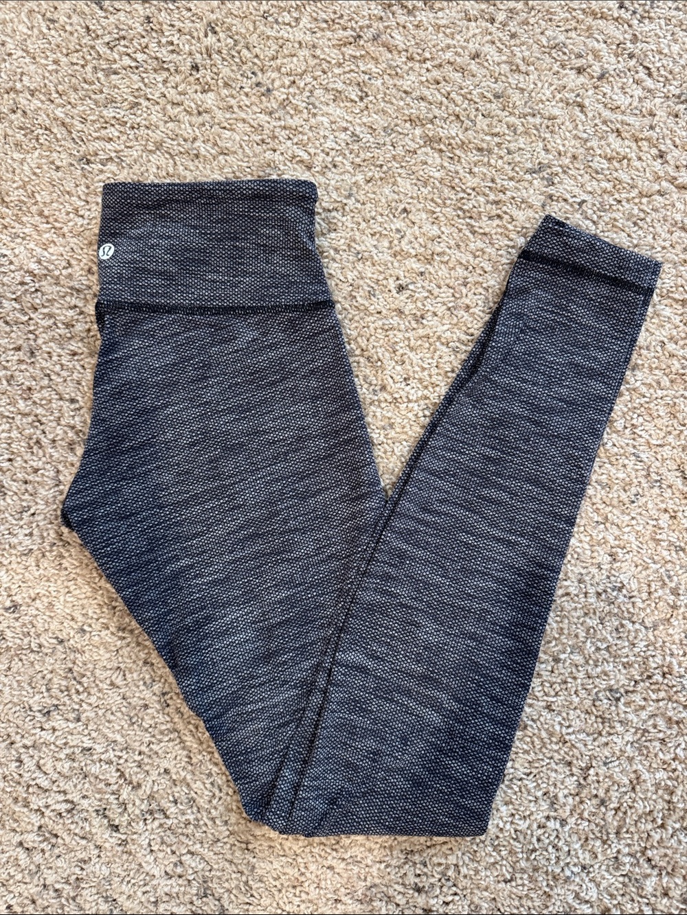 EUC Lululemon Black Marled High-Rise Leggings size 4